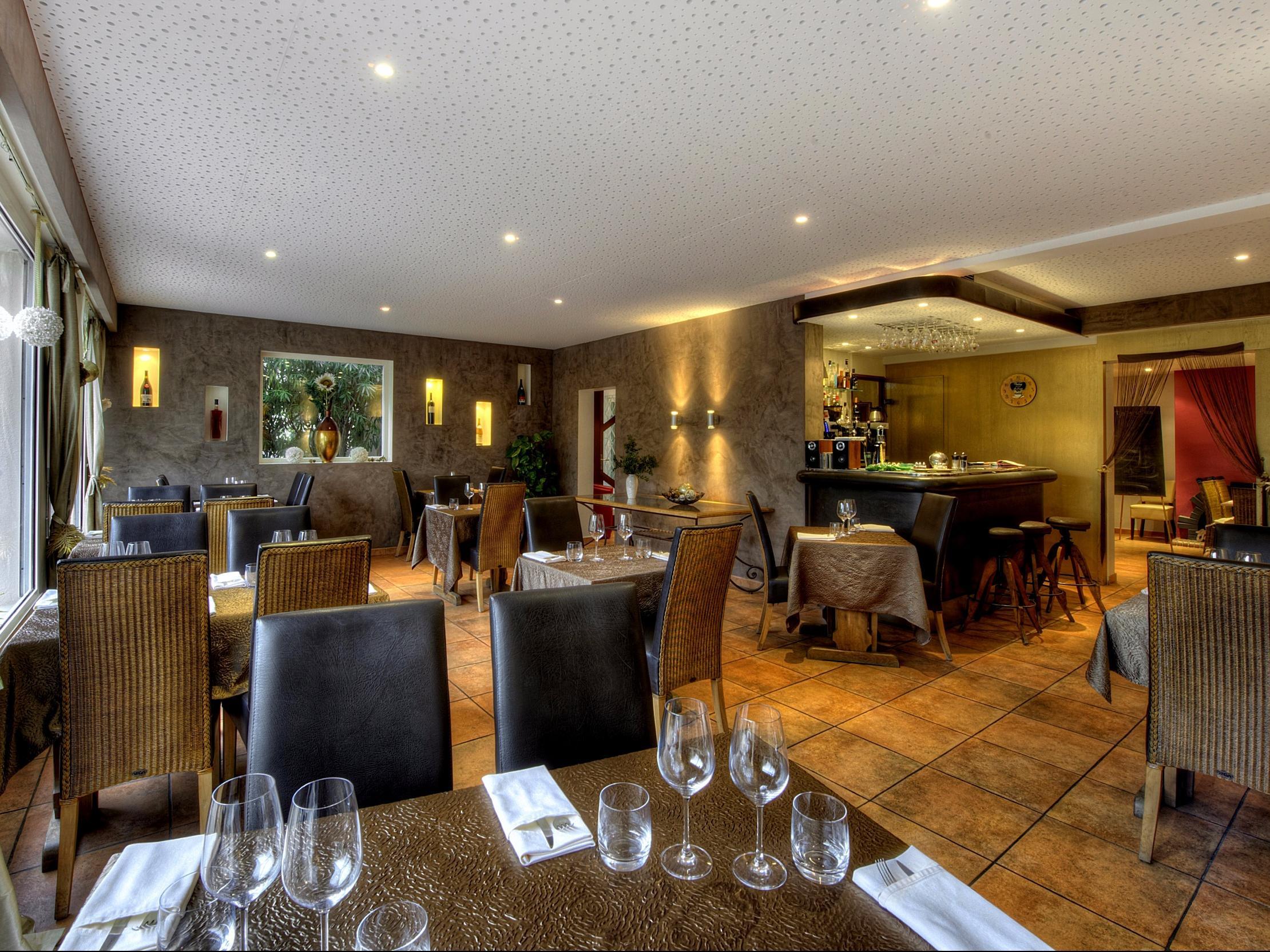 Logis Le Printemps Hotel Restaurant - Montelimar Exterior photo