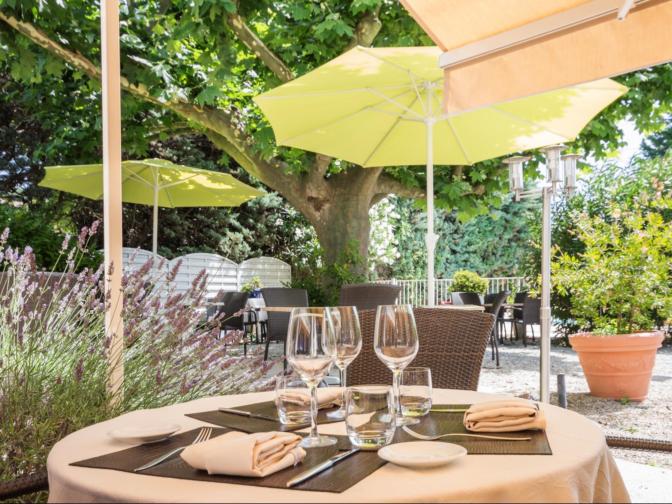 Logis Le Printemps Hotel Restaurant - Montelimar Exterior photo